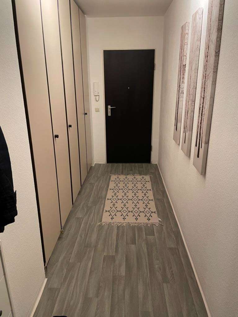 Flur Etagenwohnung K�ln