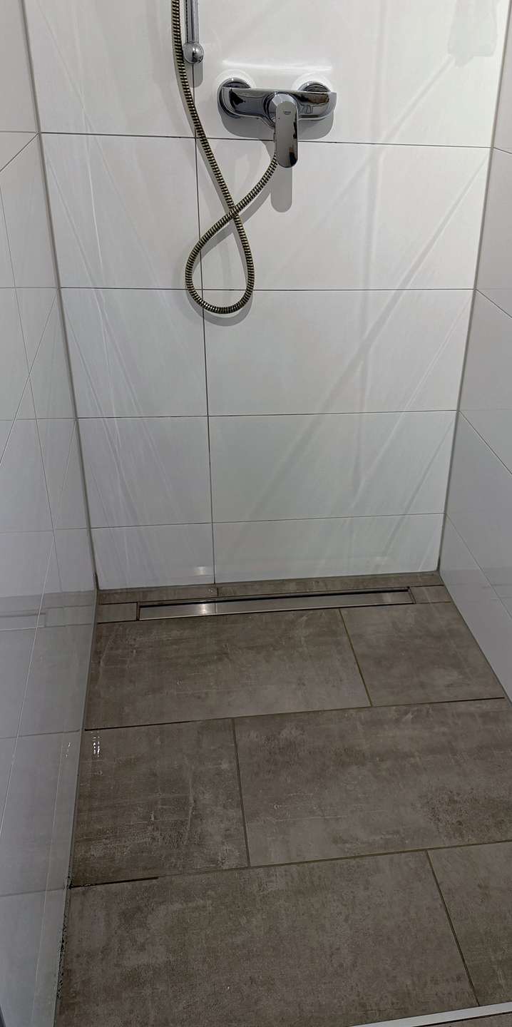 Dusche Etagenwohnung K�ln