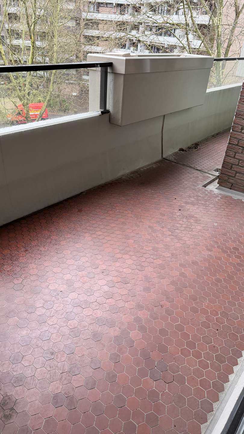 Balkon 1 Etagenwohnung K�ln