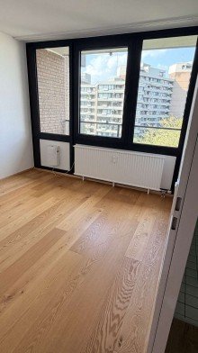 Schlafzimmer1 Gro�z�gige 3-Zimmerwohnung mit Parkettboden und Einbauk�che in K�ln Westhoven