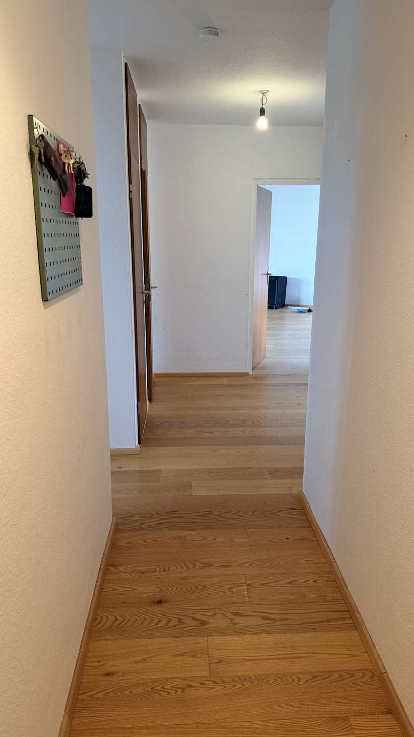 Flur1 Etagenwohnung K�ln