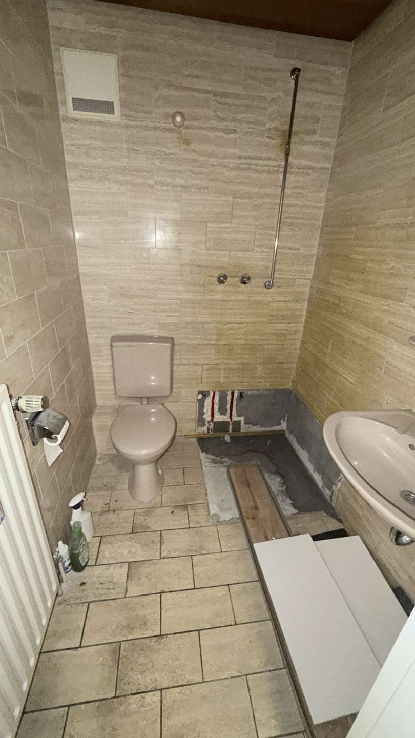 Duschbad Etagenwohnung K�ln
