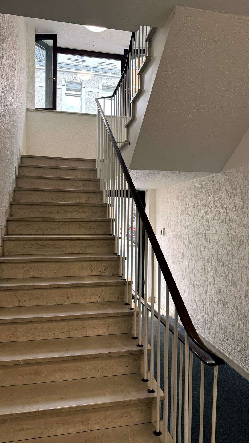04_Treppenhaus Etagenwohnung K�ln