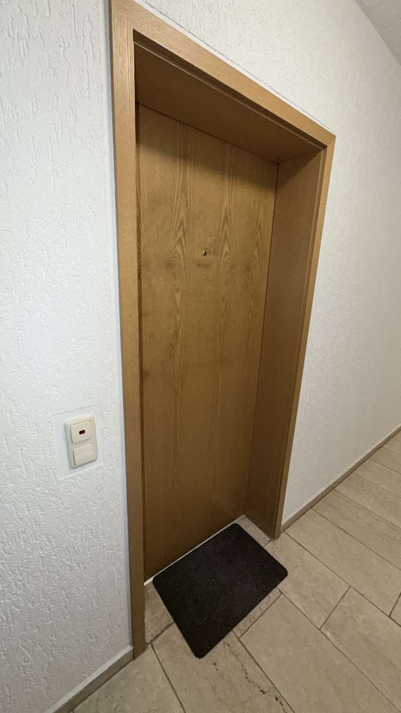 Wohnungseingang Etagenwohnung K�ln
