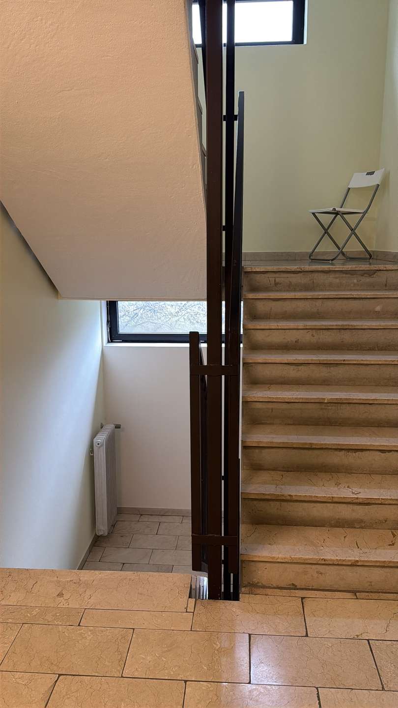 Treppenhaus Etagenwohnung K�ln