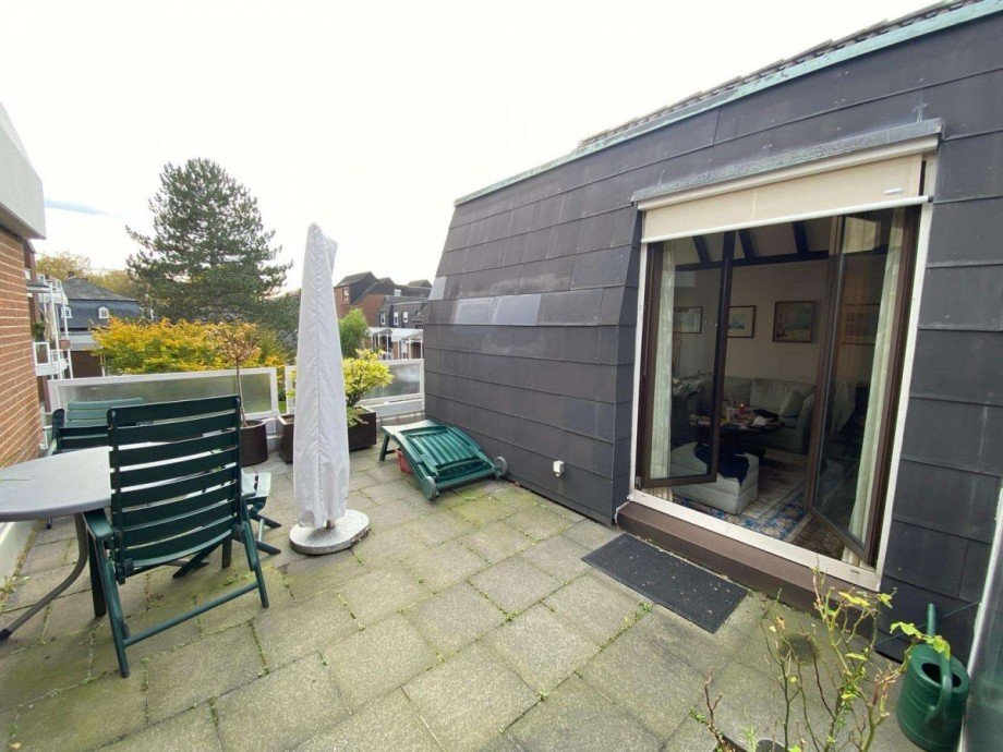  Dachgeschosswohnung K�ln