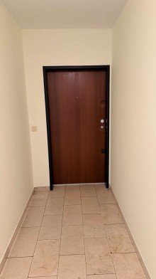 Wohnungseingang Gro�z�gige 3-Zimmerwohnung mit Parkettboden und Einbauk�che in K�ln Westhoven