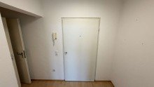 Flur Komfortable Einzimmerwohnung mit gro�er K�che und Balkon zum Selbstbezug in K�ln Westhoven
